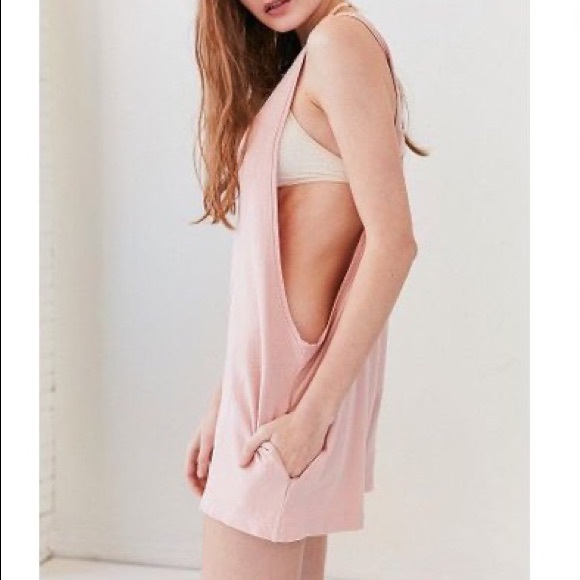 UO Silence + Noise Corey Surf Romper NWT - Picture 2 of 12